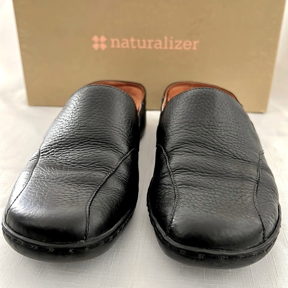 Naturalizer / Leather / Black Mules - Picture 2 of 11